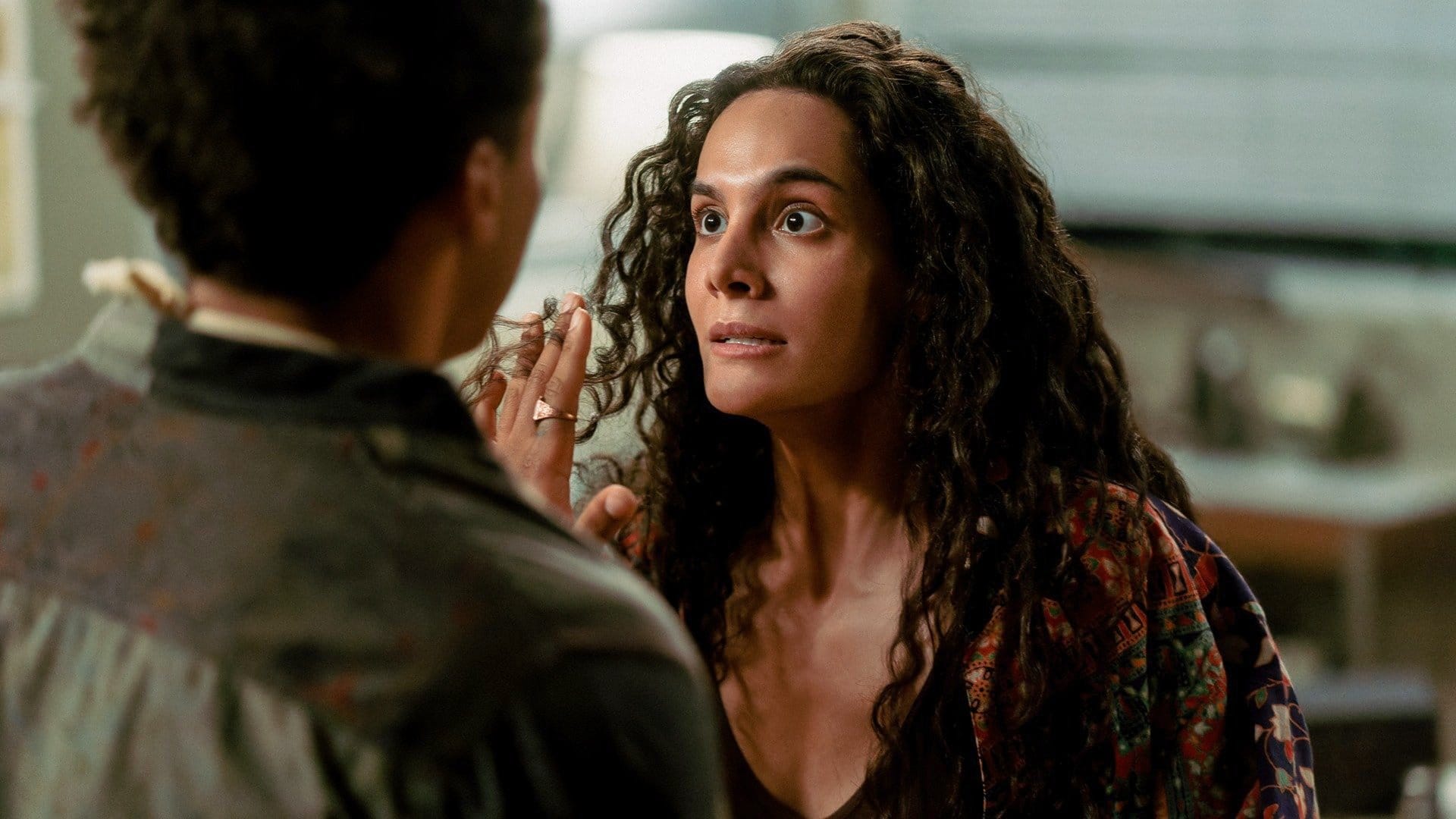 Stamtąd: Sezon 2 Odcinek 2